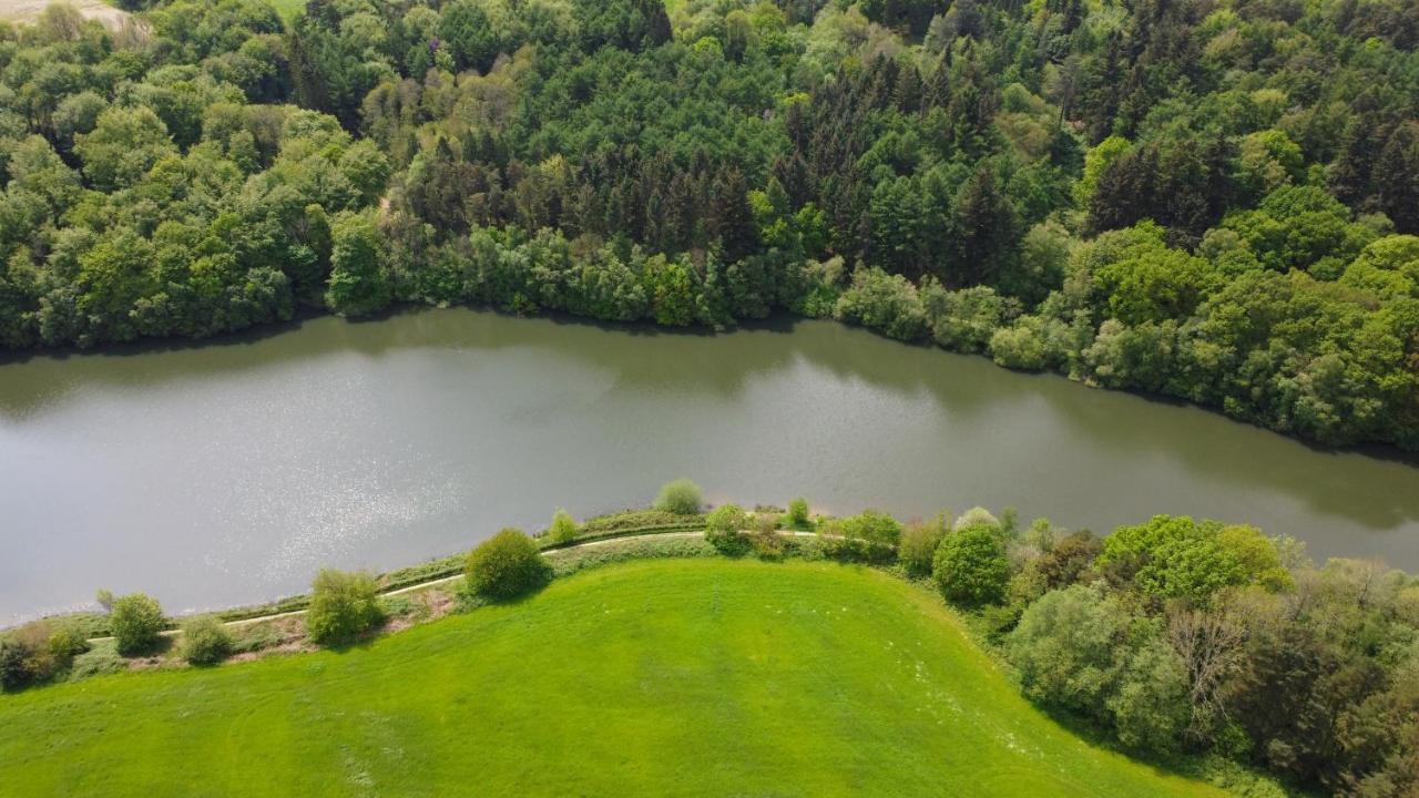 Quirky Vintage Horsebox Conversion With Stunning Views Of Ardingly Reservoir Balcombe Eksteriør billede